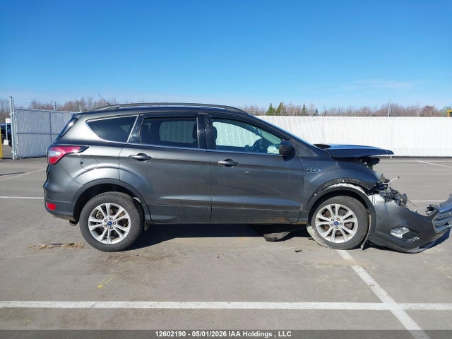 Продажа на аукционе авто 2017 Ford Escape, vin: 1FMCU9GDXHUB54536, номер лота: 12602190