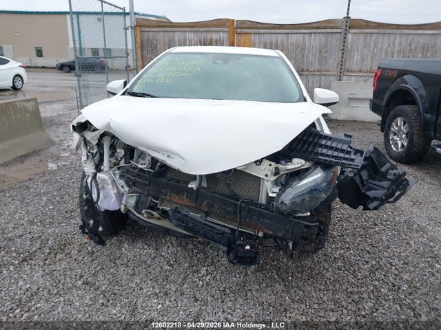 2018 Toyota Corolla Le მანქანა იყიდება აუქციონზე, vin: 2T1BURHE2JC003510, აუქციონის ნომერი: 12602218