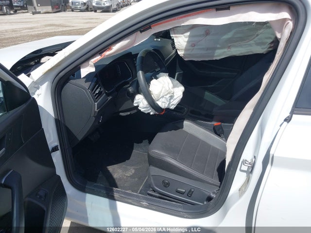 Продажа на аукционе авто 2022 Volkswagen Jetta, vin: 3VWSM7BU8NM019144, номер лота: 12602227