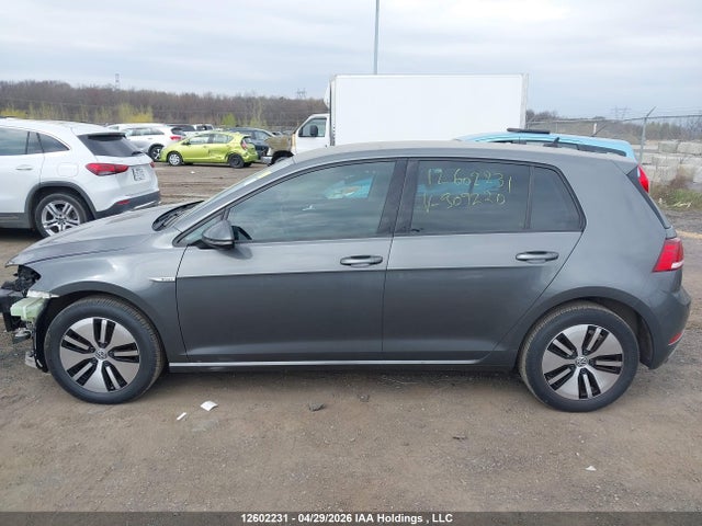 2020 Volkswagen E-golf Comfortline მანქანა იყიდება აუქციონზე, vin: WVWPR7AUXLW909220, აუქციონის ნომერი: 12602231
