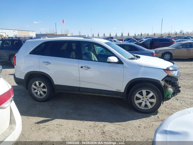 2011 Kia Sorento Lx მანქანა იყიდება აუქციონზე, vin: 5XYKTCA16BG117104, აუქციონის ნომერი: 12602242