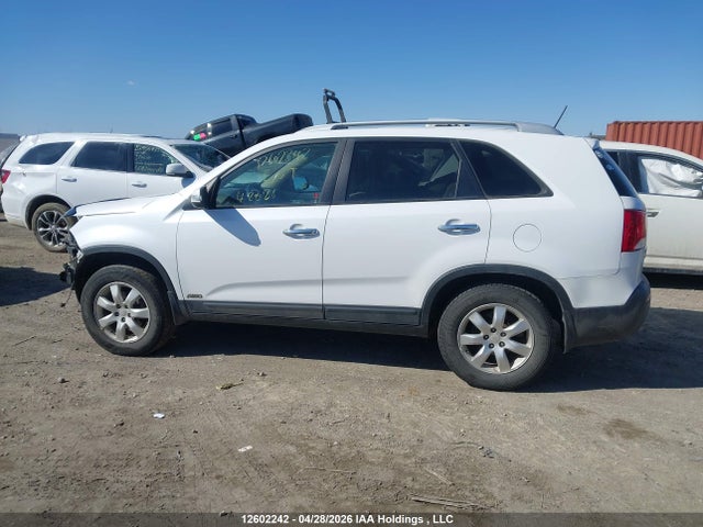 2011 Kia Sorento Lx მანქანა იყიდება აუქციონზე, vin: 5XYKTCA16BG117104, აუქციონის ნომერი: 12602242
