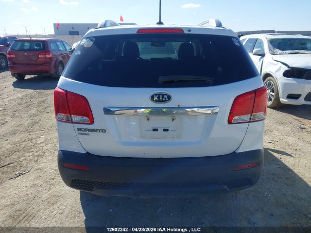 2011 Kia Sorento Lx მანქანა იყიდება აუქციონზე, vin: 5XYKTCA16BG117104, აუქციონის ნომერი: 12602242