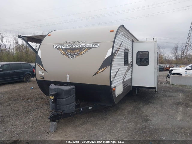 12602248 :رقم المزاد ، 4X4TWDD28JA263339 vin ، 2018 Forest River 20 مزاد بيع