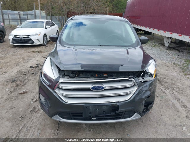 1FMCU0GD9KUB36273 Ford ESCAPE SE