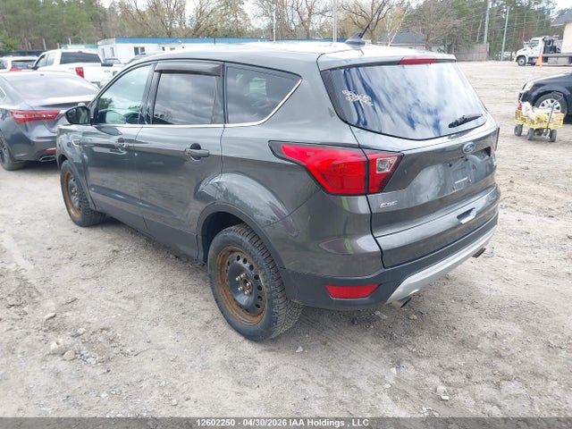 1FMCU0GD9KUB36273 Ford ESCAPE SE