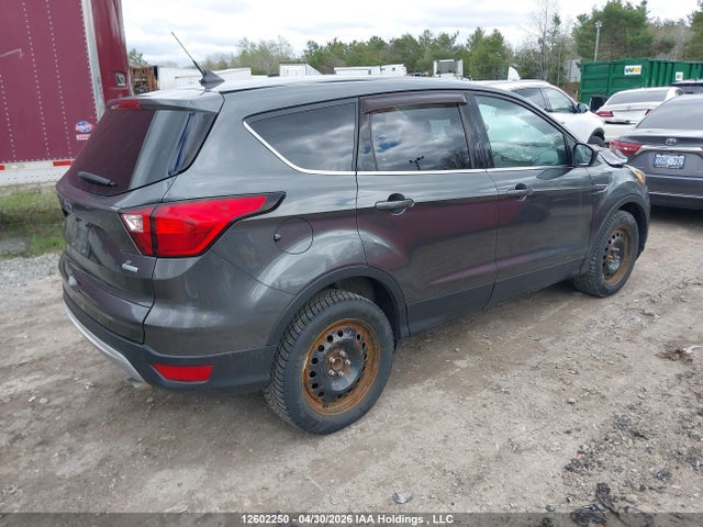 1FMCU0GD9KUB36273 Ford ESCAPE SE