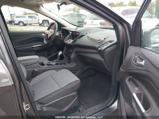 1FMCU0GD9KUB36273 Ford ESCAPE SE
