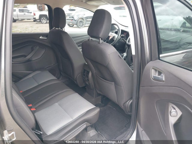 1FMCU0GD9KUB36273 Ford ESCAPE SE