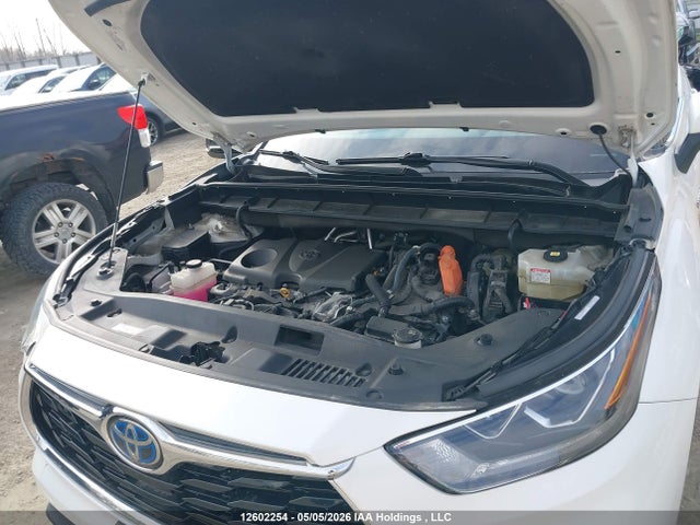 12602254 :رقم المزاد ، 5TDDBRCH2MS051603 vin ، 2021 Toyota Highlander مزاد بيع