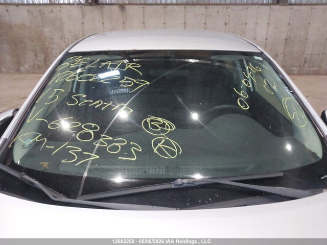 2015 Nissan Sentra მანქანა იყიდება აუქციონზე, vin: 3N1AB7AP7FL628333, აუქციონის ნომერი: 12602259