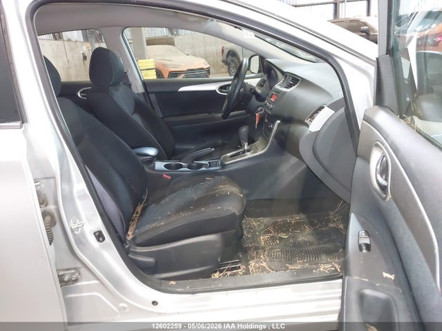2015 Nissan Sentra მანქანა იყიდება აუქციონზე, vin: 3N1AB7AP7FL628333, აუქციონის ნომერი: 12602259