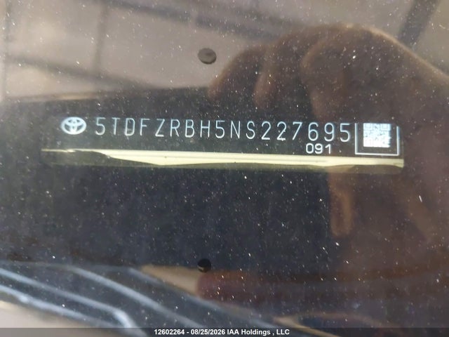 12602264 :رقم المزاد ، 5TDFZRBH5NS227695 vin ، 2022 Toyota Highlander Limited مزاد بيع