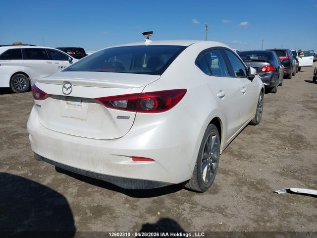 Aukcja sprzedaży 2018 Mazda Mazda3 Gt, vin: JM1BN1W31J1190257, numer aukcji: 12602310