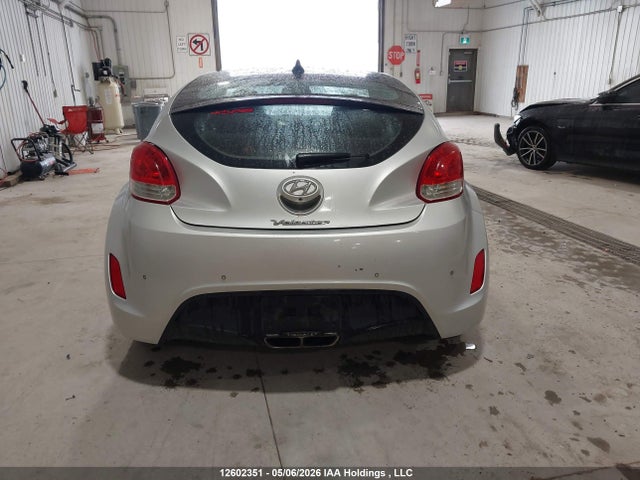 2013 Hyundai Veloster Tech მანქანა იყიდება აუქციონზე, vin: KMHTC6AD4DU109113, აუქციონის ნომერი: 12602351