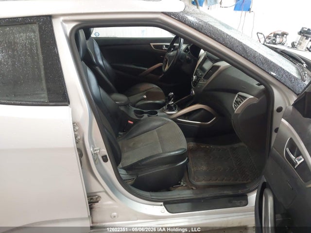 2013 Hyundai Veloster Tech მანქანა იყიდება აუქციონზე, vin: KMHTC6AD4DU109113, აუქციონის ნომერი: 12602351