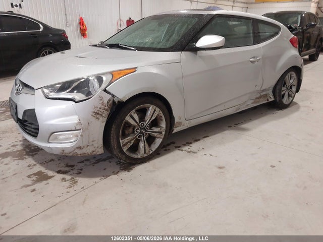 2013 Hyundai Veloster Tech მანქანა იყიდება აუქციონზე, vin: KMHTC6AD4DU109113, აუქციონის ნომერი: 12602351
