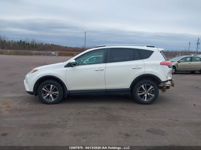2018 Toyota Rav4 Le მანქანა იყიდება აუქციონზე, vin: 2T3BFREV8JW813857, აუქციონის ნომერი: 12587979