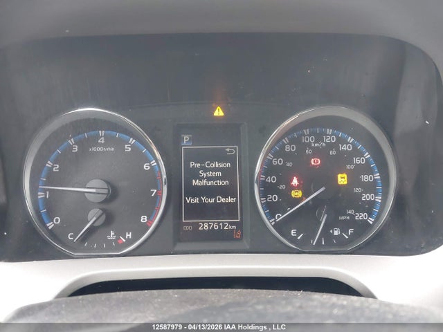 2018 Toyota Rav4 Le მანქანა იყიდება აუქციონზე, vin: 2T3BFREV8JW813857, აუქციონის ნომერი: 12587979
