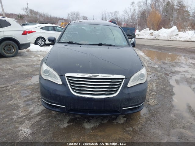 1C3CCBAG7EN164016 Chrysler 200 LX