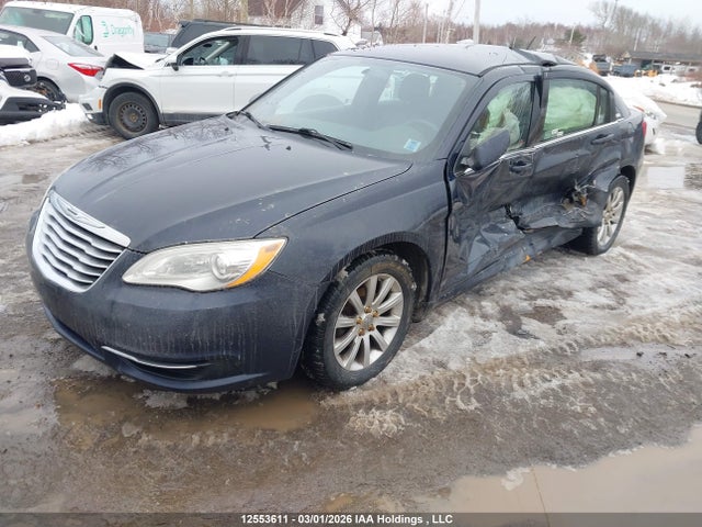 1C3CCBAG7EN164016 Chrysler 200 LX