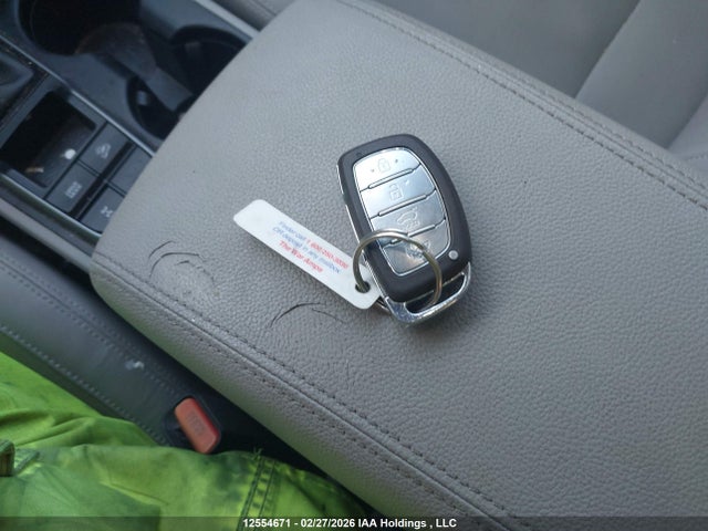 2016 Hyundai Tucson Luxury მანქანა იყიდება აუქციონზე, vin: KM8J3CA40GU022626, აუქციონის ნომერი: 12554671