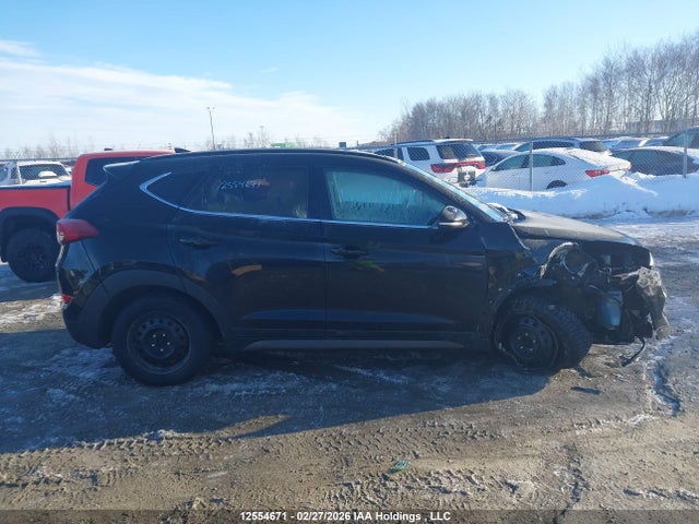 2016 Hyundai Tucson Luxury მანქანა იყიდება აუქციონზე, vin: KM8J3CA40GU022626, აუქციონის ნომერი: 12554671