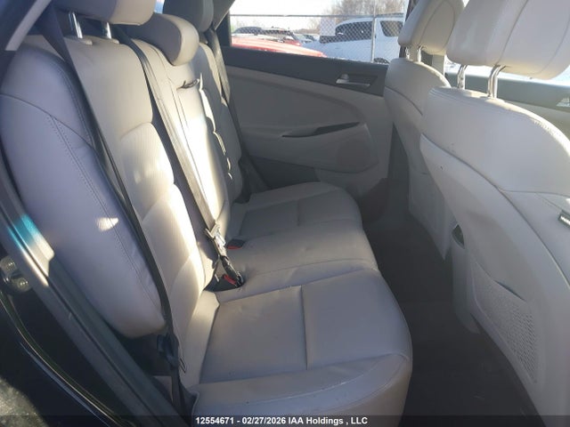 2016 Hyundai Tucson Luxury მანქანა იყიდება აუქციონზე, vin: KM8J3CA40GU022626, აუქციონის ნომერი: 12554671
