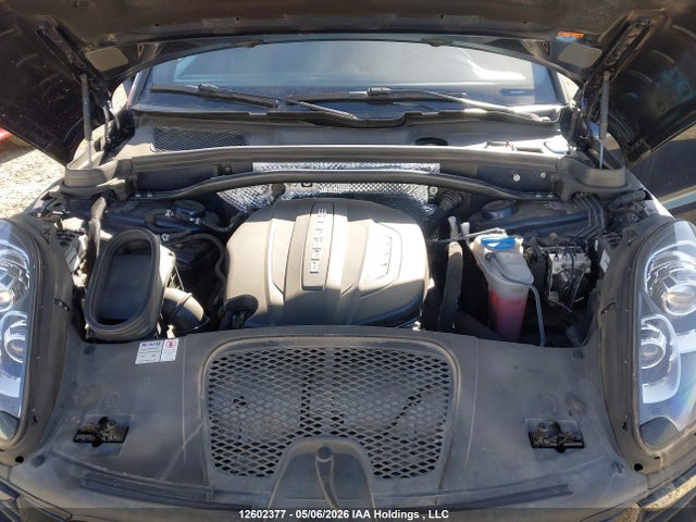 Porsche Macan Sport Edition 2018 WP1AA2A54JLB23497 Image 10