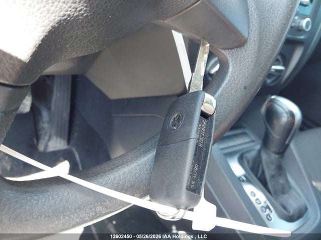 2011 Volkswagen Jetta 2.5l Comfortline/2.5l Sportline მანქანა იყიდება აუქციონზე, vin: 3VWDX7AJXBM373413, აუქციონის ნომერი: 12602450