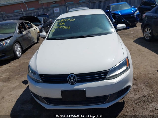 2011 Volkswagen Jetta 2.5l Comfortline/2.5l Sportline მანქანა იყიდება აუქციონზე, vin: 3VWDX7AJXBM373413, აუქციონის ნომერი: 12602450