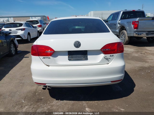 2011 Volkswagen Jetta 2.5l Comfortline/2.5l Sportline მანქანა იყიდება აუქციონზე, vin: 3VWDX7AJXBM373413, აუქციონის ნომერი: 12602450