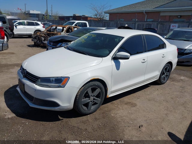 2011 Volkswagen Jetta 2.5l Comfortline/2.5l Sportline მანქანა იყიდება აუქციონზე, vin: 3VWDX7AJXBM373413, აუქციონის ნომერი: 12602450