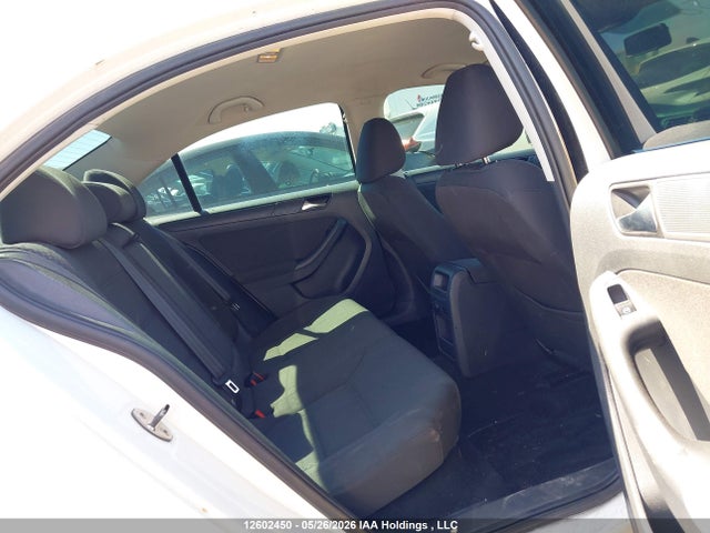 2011 Volkswagen Jetta 2.5l Comfortline/2.5l Sportline მანქანა იყიდება აუქციონზე, vin: 3VWDX7AJXBM373413, აუქციონის ნომერი: 12602450