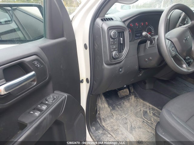 3GCUKCE81TG174381 Chevrolet Silverado K1500 Trail Boss Custom