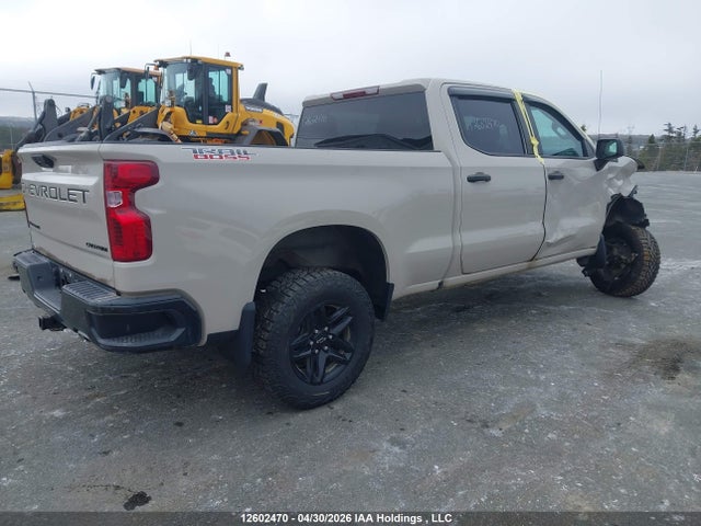 3GCUKCE81TG174381 Chevrolet Silverado K1500 Trail Boss Custom