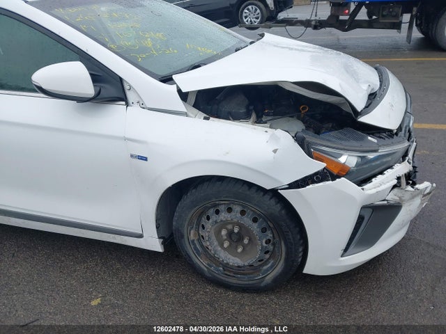 KMHC65LD6KU107648 Hyundai Ioniq Plug-in Hybrid Preferred