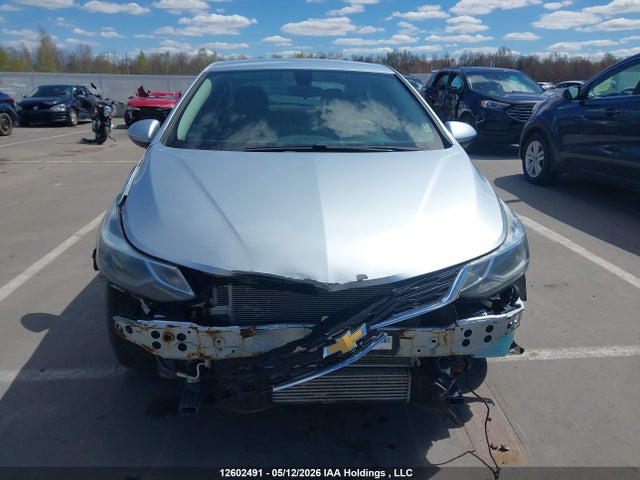 Aukcja sprzedaży 2018 Chevrolet Cruze Lt Auto, vin: 1G1BE5SM4J7127990, numer aukcji: 12602491