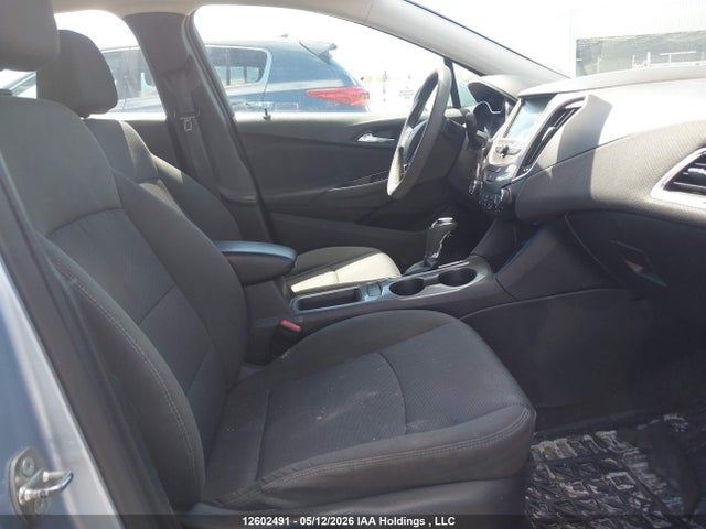 Aukcja sprzedaży 2018 Chevrolet Cruze Lt Auto, vin: 1G1BE5SM4J7127990, numer aukcji: 12602491