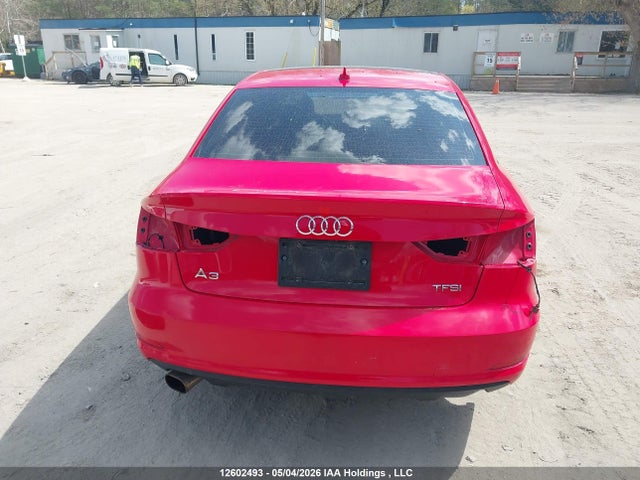 2015 Audi A3 1.8t Komfort მანქანა იყიდება აუქციონზე, vin: WAUACRFF8F1062192, აუქციონის ნომერი: 12602493