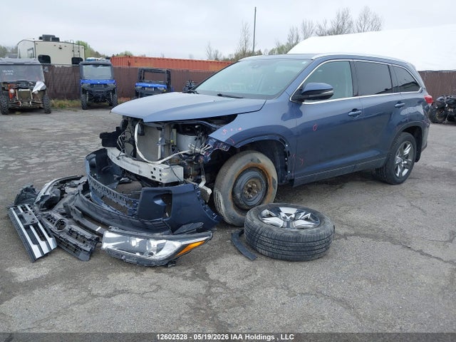 Продаж на аукціоні авто 2018 Toyota Highlander, vin: 5TDDZRFHXJS876176, номер лоту: 12602528