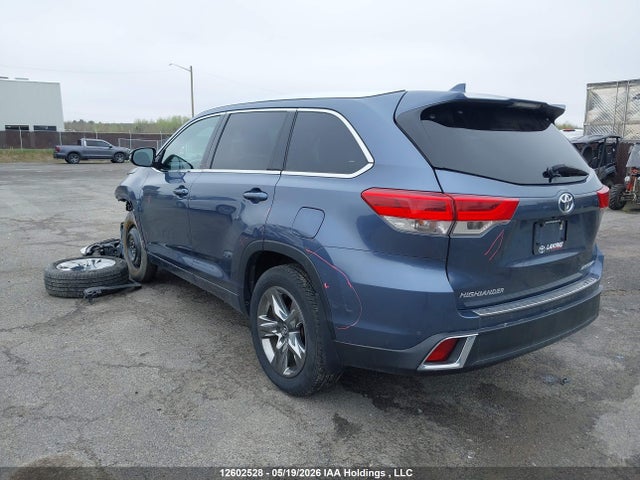 Продаж на аукціоні авто 2018 Toyota Highlander, vin: 5TDDZRFHXJS876176, номер лоту: 12602528
