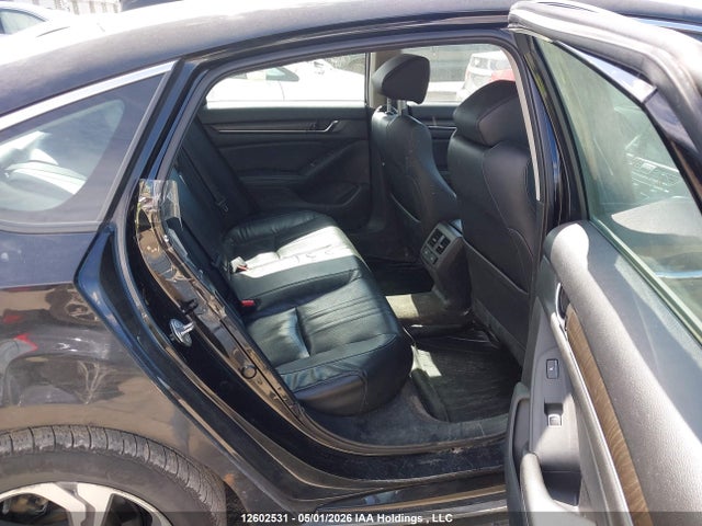 1HGCV1F53JA806628 Honda Accord