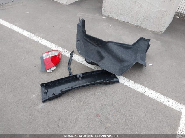 2T1BURHE6GC525789 Toyota Corolla S