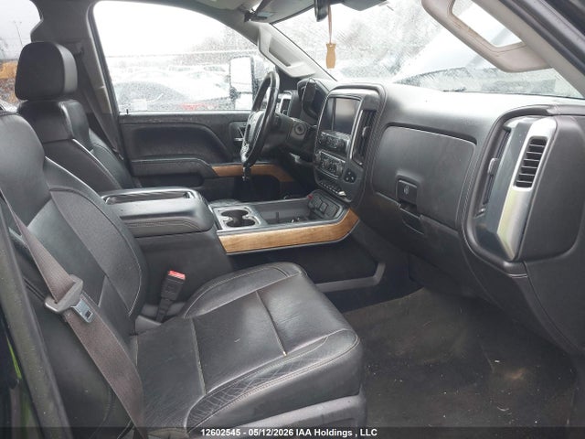 2015 Chevrolet Silverado 3500hd Ltz მანქანა იყიდება აუქციონზე, vin: 1GC4K0E86FF532031, აუქციონის ნომერი: 12602545