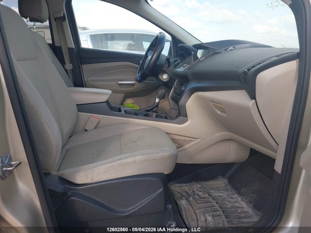 1FMCU0GDXHUE81322 Ford ESCAPE SE