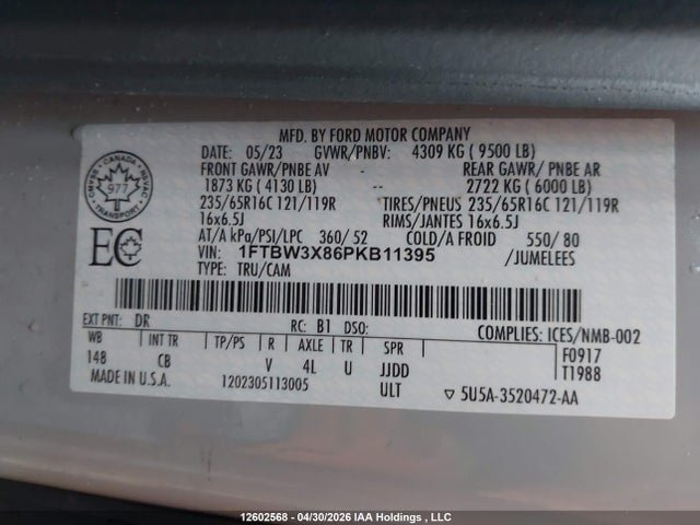 1FTBW3X86PKB11395 Ford T-350