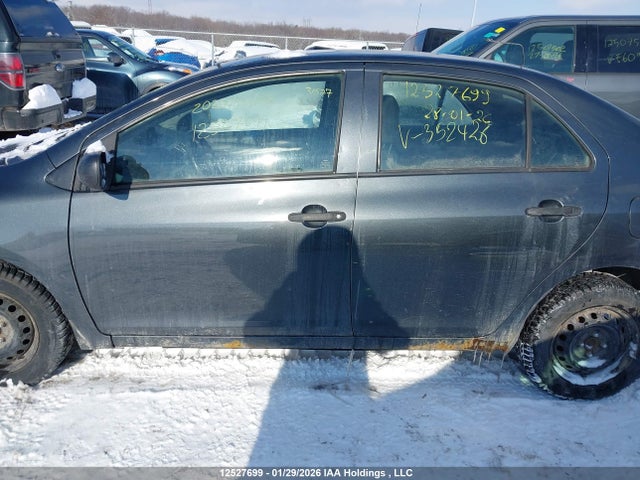 12527699 :رقم المزاد ، JTDBT9K36A1352426 vin ، 2010 Toyota Yaris مزاد بيع