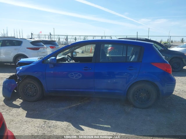 2009 Nissan Versa 1.8s მანქანა იყიდება აუქციონზე, vin: 3N1BC13E29L439099, აუქციონის ნომერი: 12602595