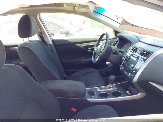 2015 Nissan Altima 2.5/2.5 S/2.5 Sl/2.5 Sv მანქანა იყიდება აუქციონზე, vin: 1N4AL3AP5FN308176, აუქციონის ნომერი: 12602613